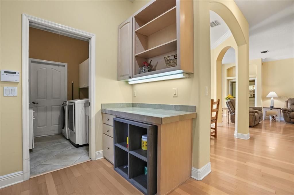 Activo con contrato: $579,900 (4 camas, 3 baños, 2575 Pies cuadrados)