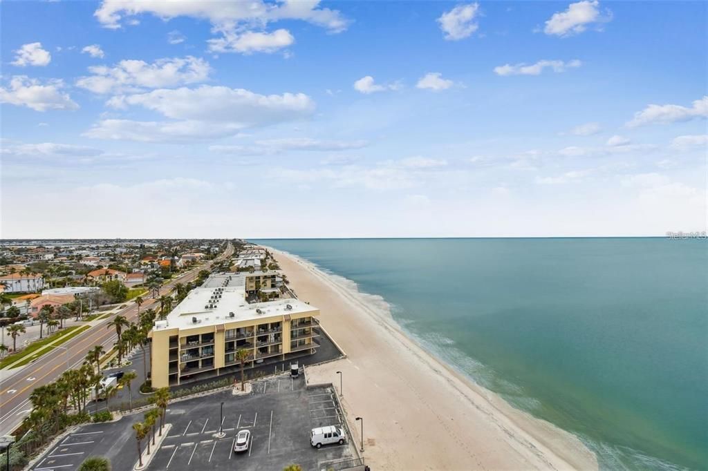 For Sale: $2,900,000 (4 beds, 4 baths, 3532 Square Feet)