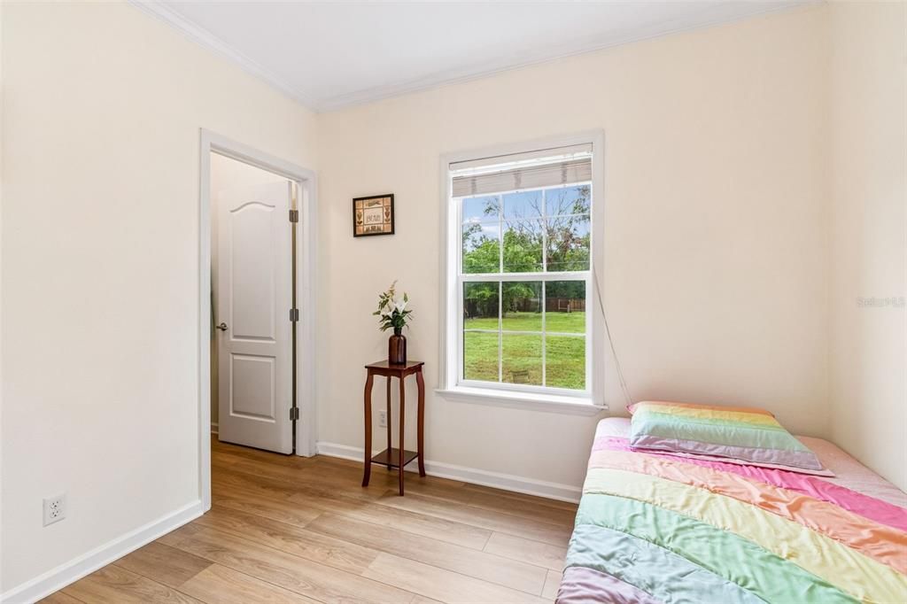 Active With Contract: $340,000 (3 beds, 2 baths, 1860 Square Feet)