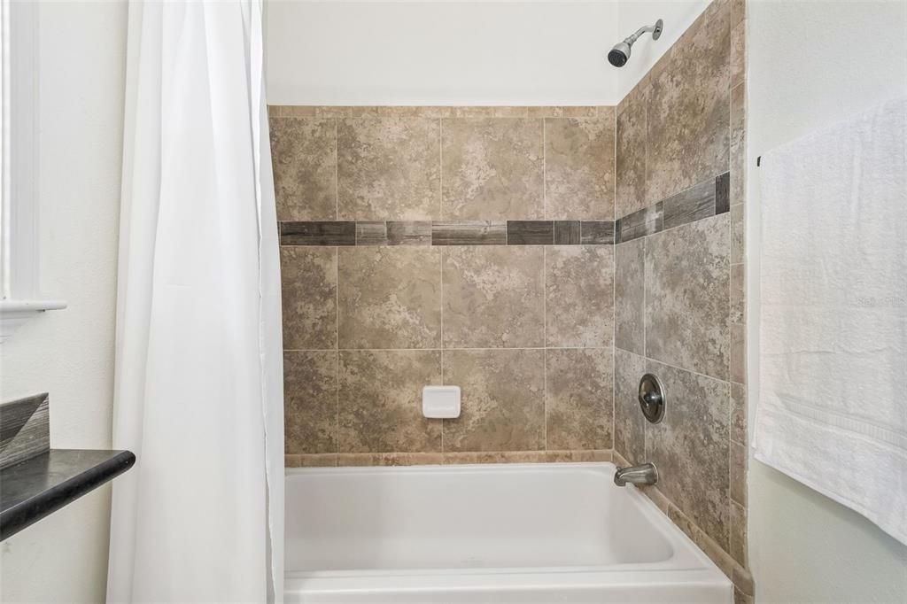 Active With Contract: $340,000 (3 beds, 2 baths, 1860 Square Feet)