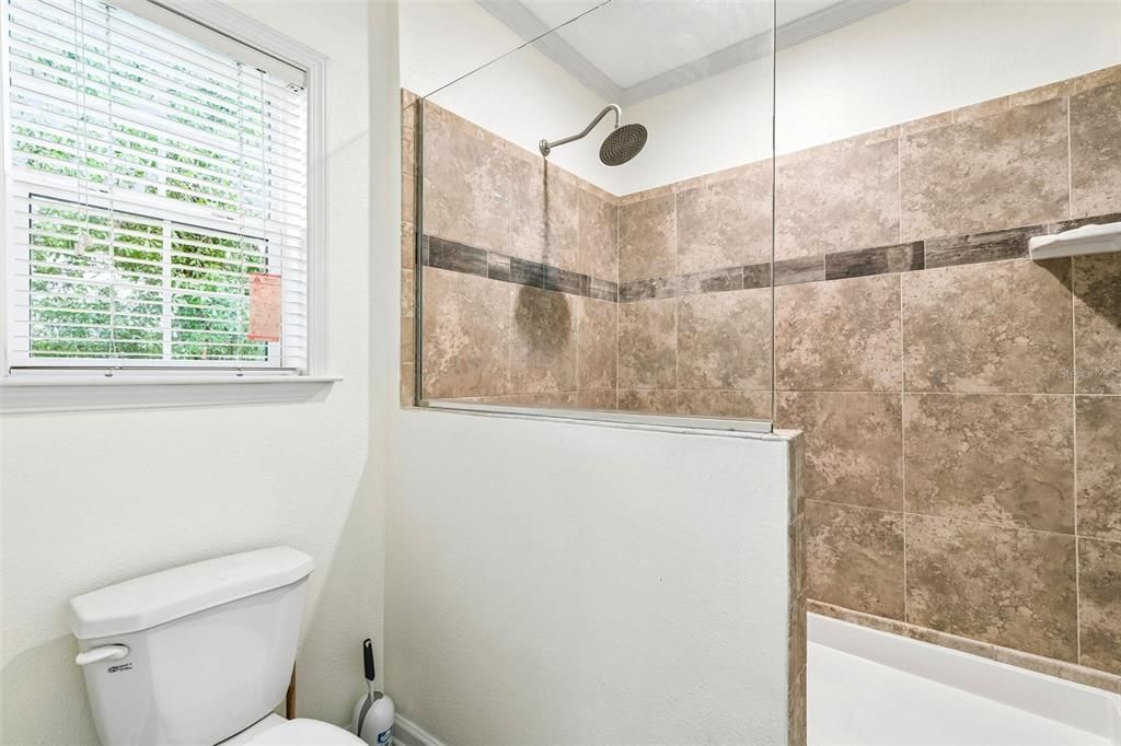 Active With Contract: $340,000 (3 beds, 2 baths, 1860 Square Feet)