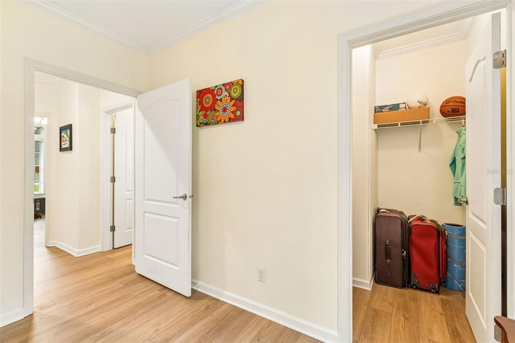 Active With Contract: $340,000 (3 beds, 2 baths, 1860 Square Feet)