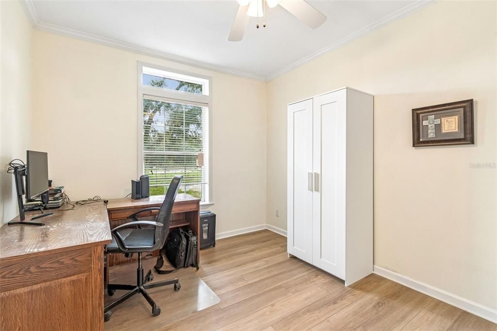 Active With Contract: $340,000 (3 beds, 2 baths, 1860 Square Feet)