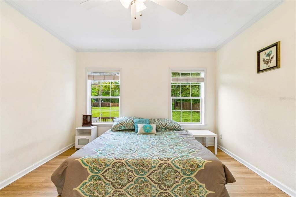 Active With Contract: $340,000 (3 beds, 2 baths, 1860 Square Feet)