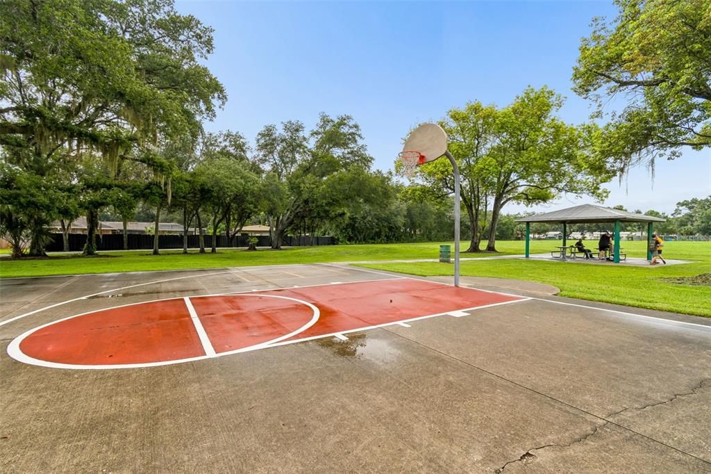 Active With Contract: $340,000 (3 beds, 2 baths, 1860 Square Feet)