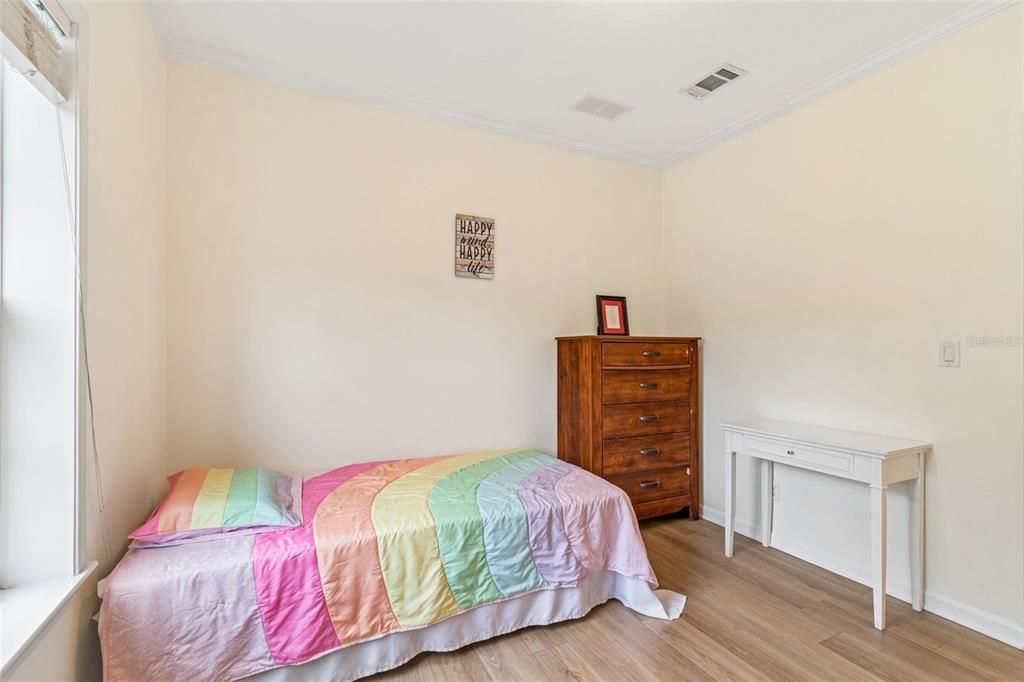 Active With Contract: $340,000 (3 beds, 2 baths, 1860 Square Feet)