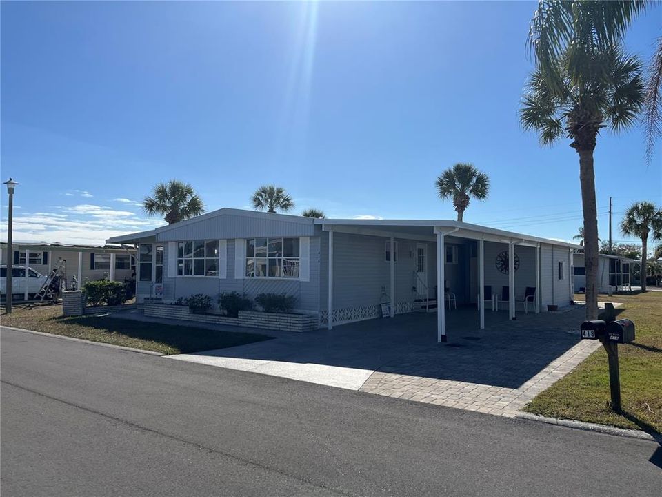 Недавно продано: $165,000 (2 спален, 2 ванн, 1176 Квадратных фут)