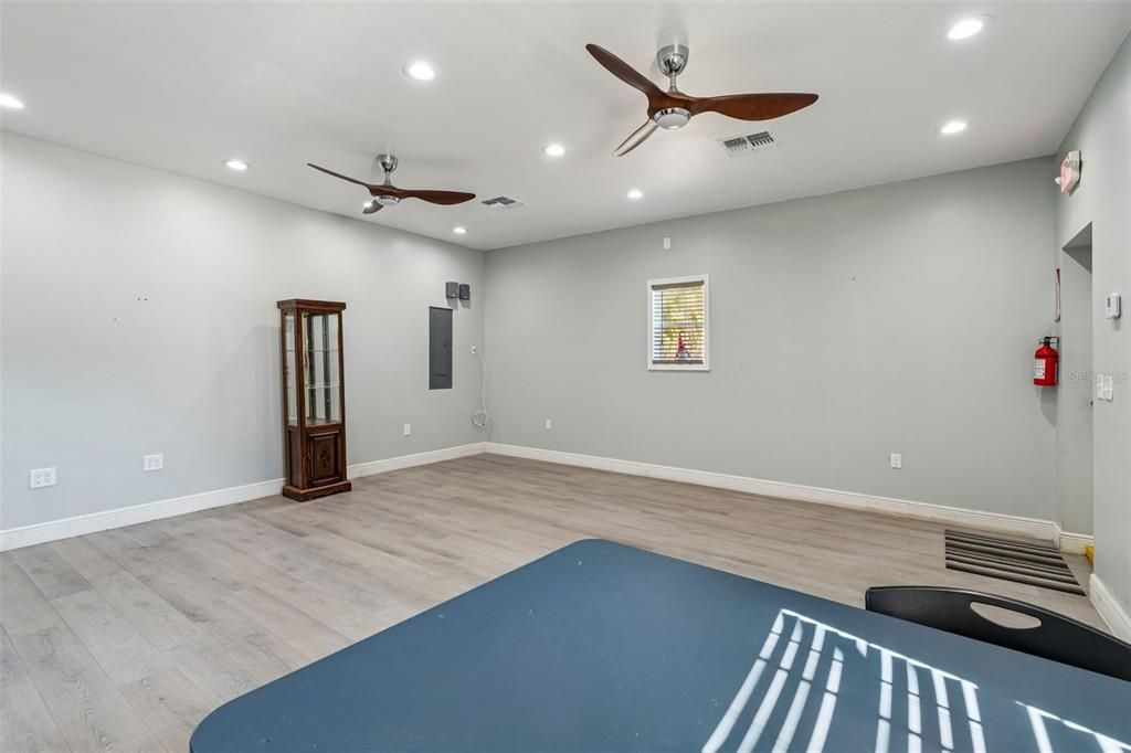 На продажу: $59,220 (0 спален, 0 ванн, 3290 Квадратных фут)