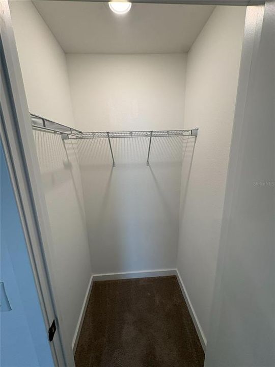 Activo con contrato: $1,999 (3 camas, 2 baños, 1361 Pies cuadrados)
