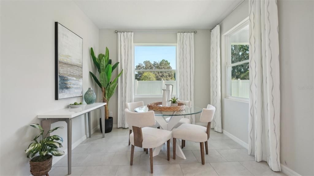 Activo con contrato: $594,990 (4 camas, 3 baños, 2794 Pies cuadrados)