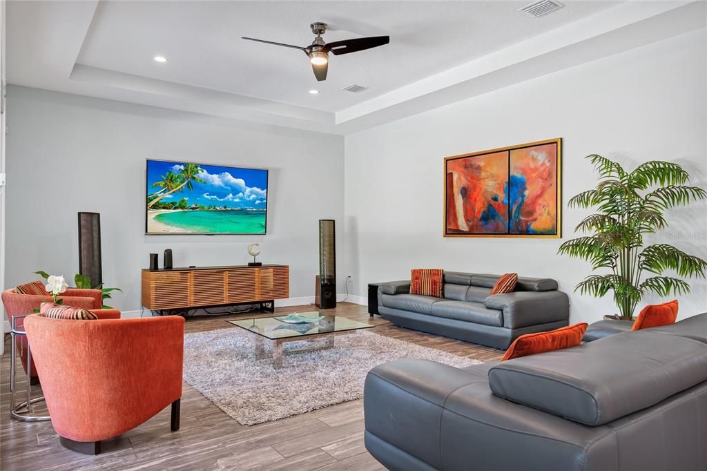 For Sale: $1,085,000 (5 beds, 4 baths, 3886 Square Feet)