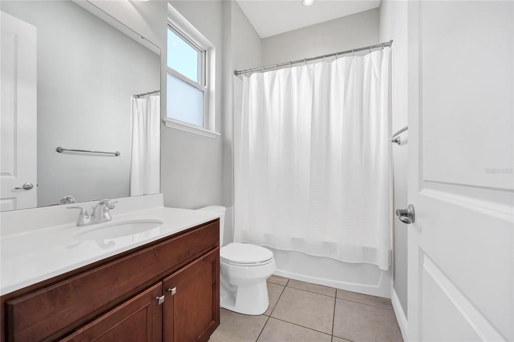 For Sale: $1,085,000 (5 beds, 4 baths, 3886 Square Feet)