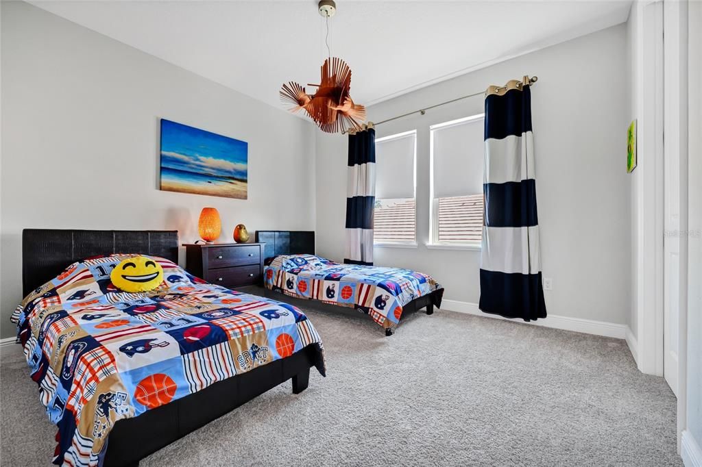 For Sale: $1,085,000 (5 beds, 4 baths, 3886 Square Feet)