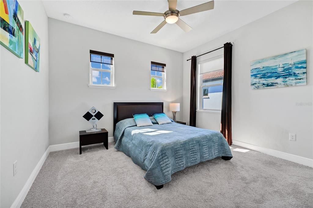 For Sale: $1,085,000 (5 beds, 4 baths, 3886 Square Feet)