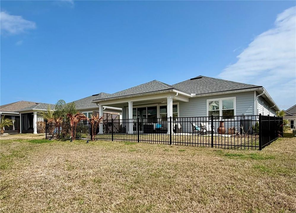Active With Contract: $550,000 (3 beds, 2 baths, 1810 Square Feet)