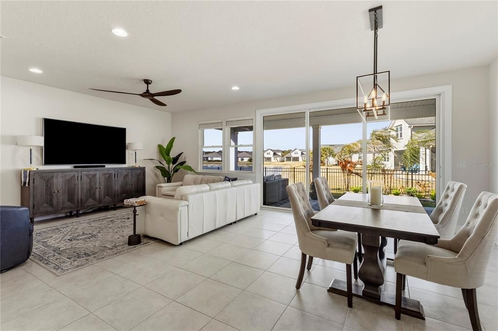 Active With Contract: $550,000 (3 beds, 2 baths, 1810 Square Feet)