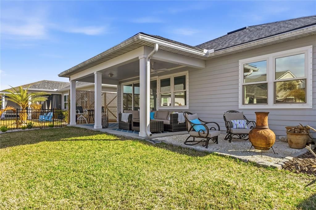 Active With Contract: $550,000 (3 beds, 2 baths, 1810 Square Feet)