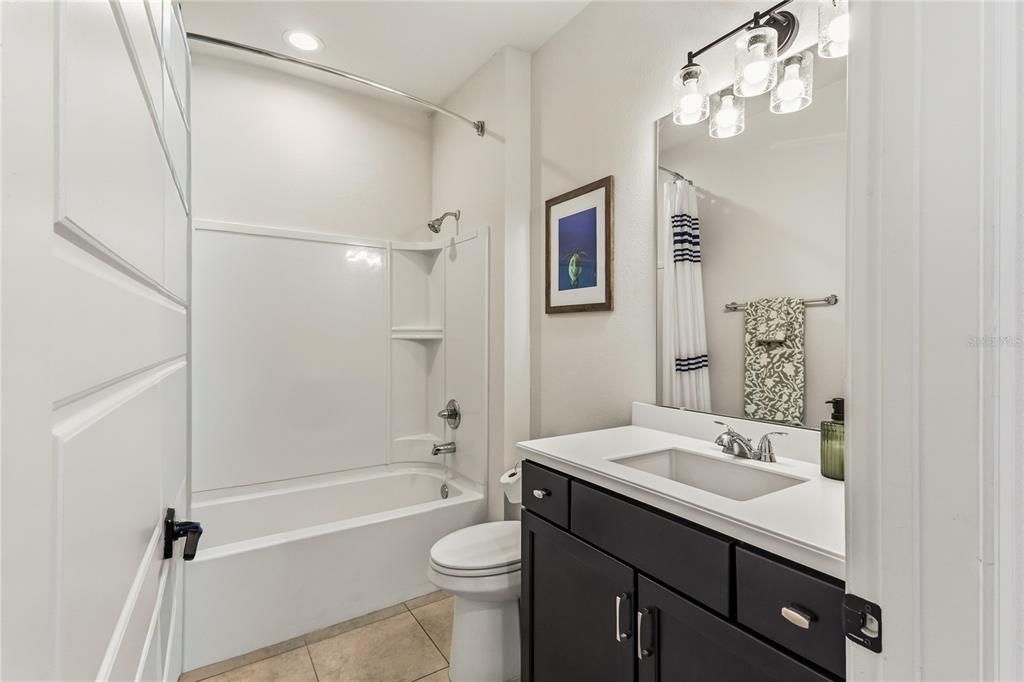 Active With Contract: $550,000 (3 beds, 2 baths, 1810 Square Feet)
