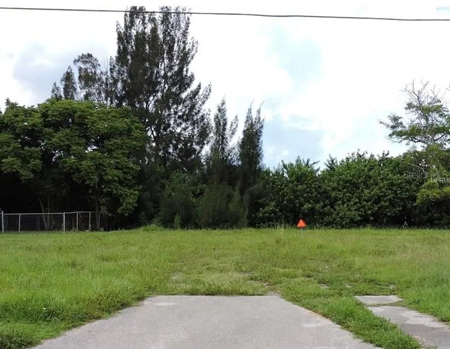 For Sale: $99,900 (0.22 acres)