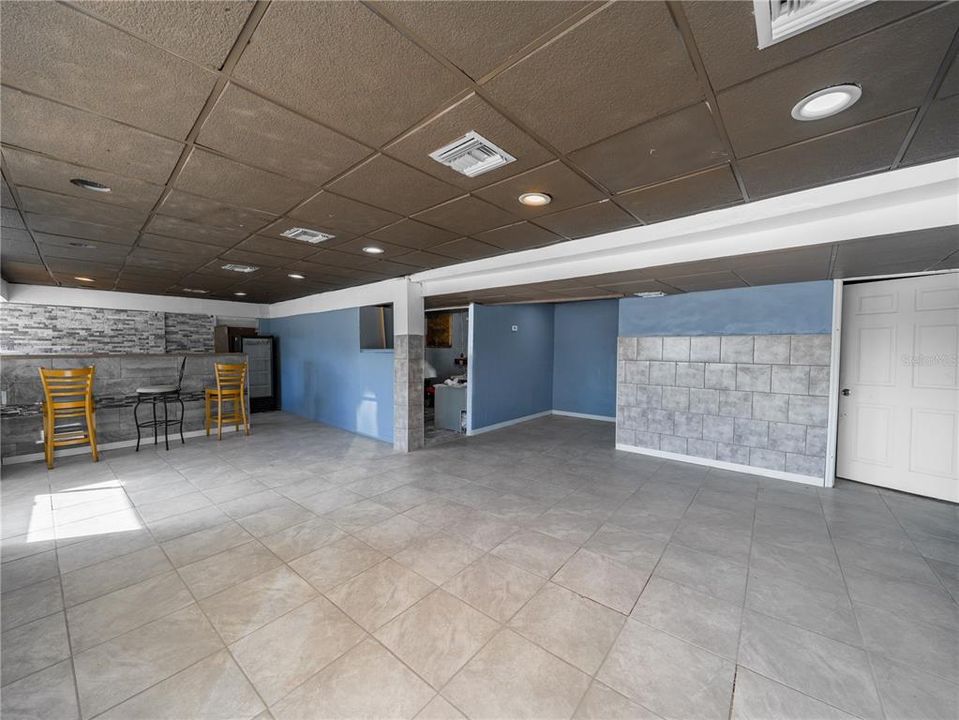 For Sale: $245,000 (0 beds, 0 baths, 960 Square Feet)