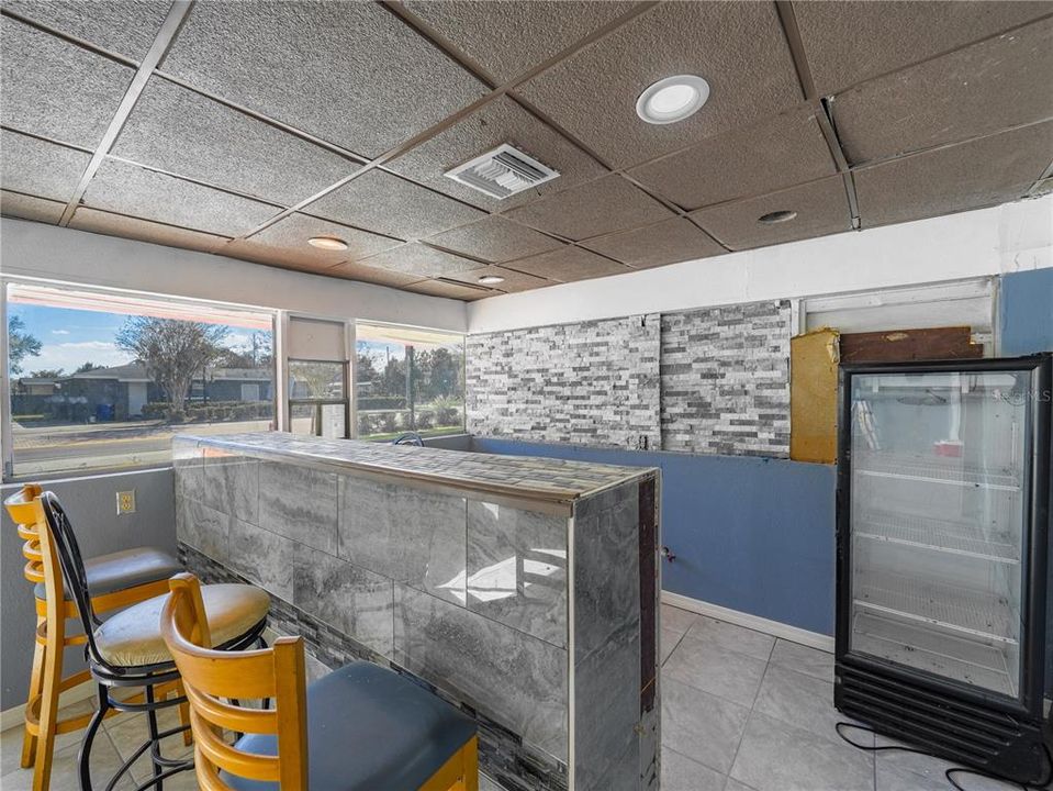 For Sale: $245,000 (0 beds, 0 baths, 960 Square Feet)
