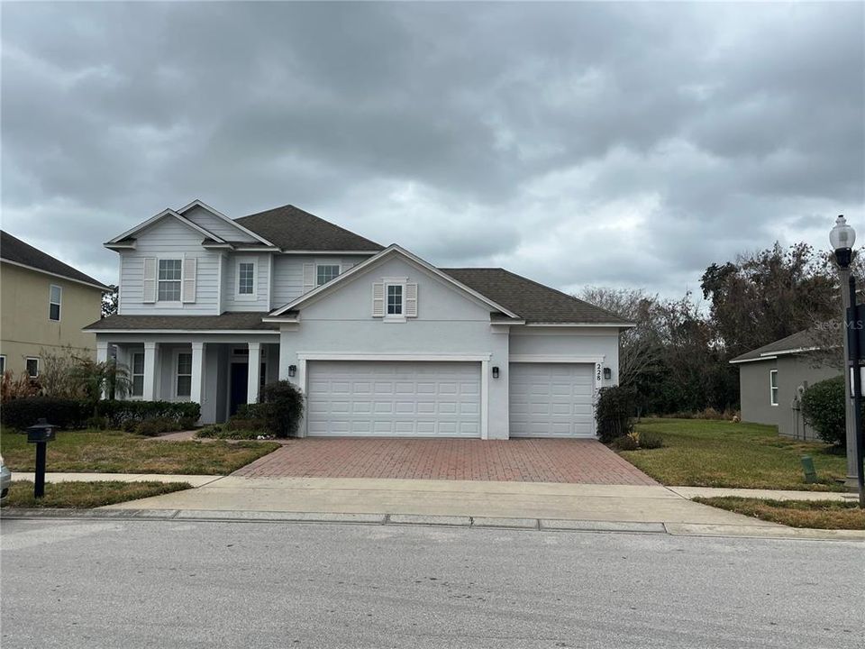Active With Contract: $514,900 (4 beds, 3 baths, 2765 Square Feet)