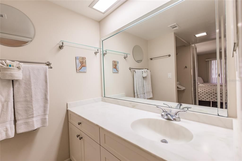 For Rent: $7,500 (2 beds, 2 baths, 1163 Square Feet)