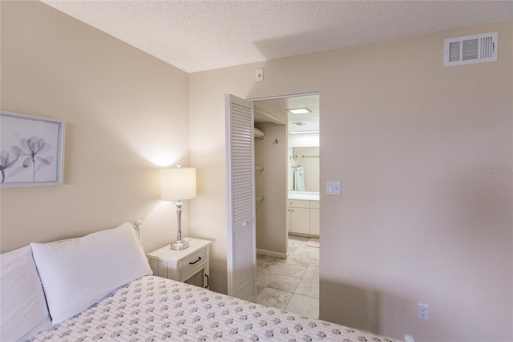 For Rent: $7,500 (2 beds, 2 baths, 1163 Square Feet)