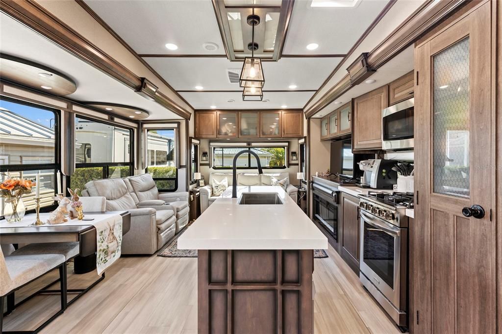 For Sale: $169,900 (0.07 acres)