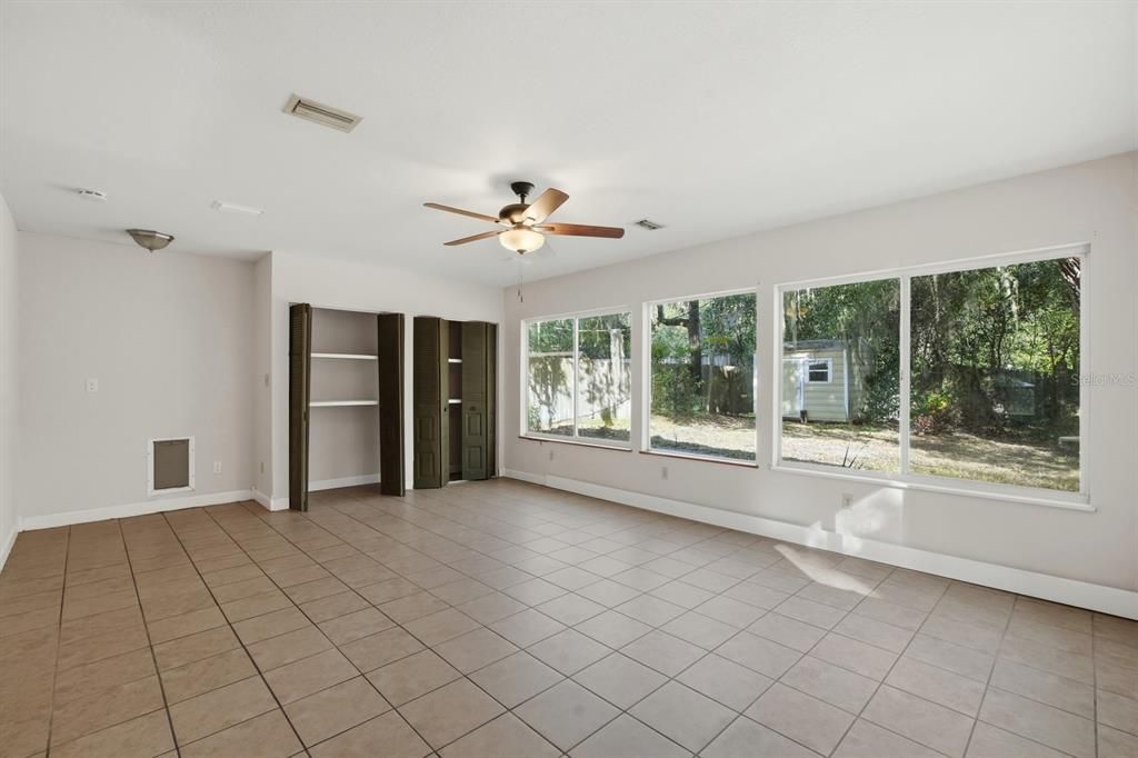 For Sale: $224,000 (3 beds, 2 baths, 1512 Square Feet)