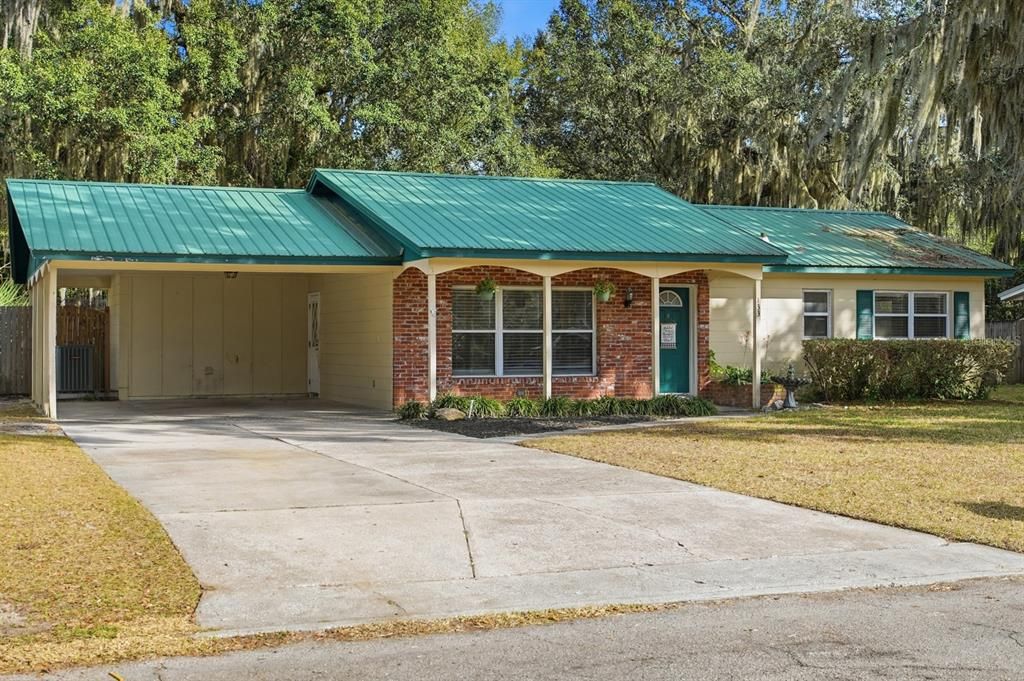 For Sale: $224,000 (3 beds, 2 baths, 1512 Square Feet)