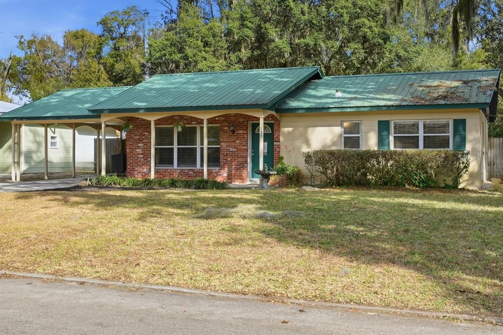 For Sale: $224,000 (3 beds, 2 baths, 1512 Square Feet)