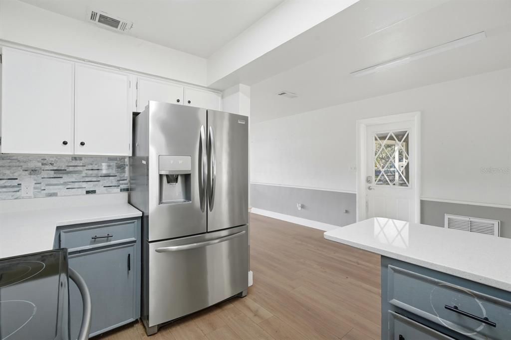 For Sale: $224,000 (3 beds, 2 baths, 1512 Square Feet)