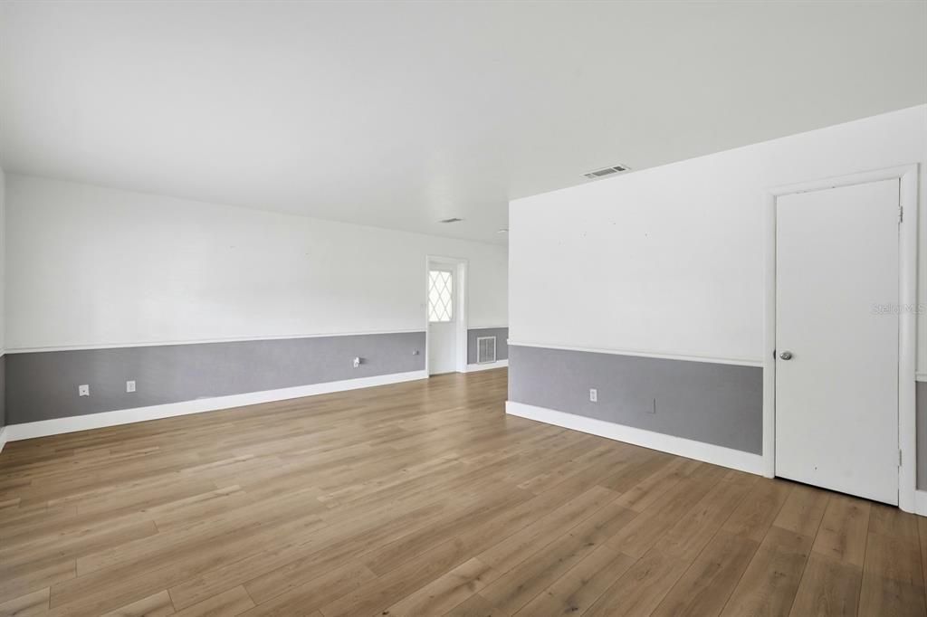 For Sale: $224,000 (3 beds, 2 baths, 1512 Square Feet)