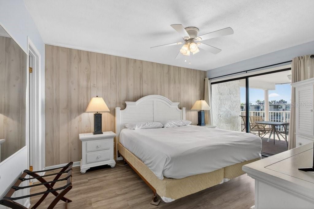 待售: $699,000 (3 贝兹, 2 浴室, 1080 平方英尺)