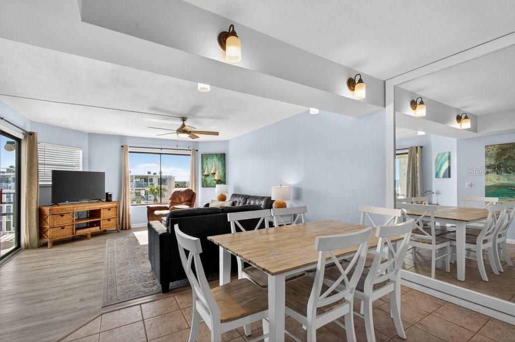 待售: $699,000 (3 贝兹, 2 浴室, 1080 平方英尺)