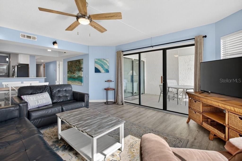 待售: $699,000 (3 贝兹, 2 浴室, 1080 平方英尺)