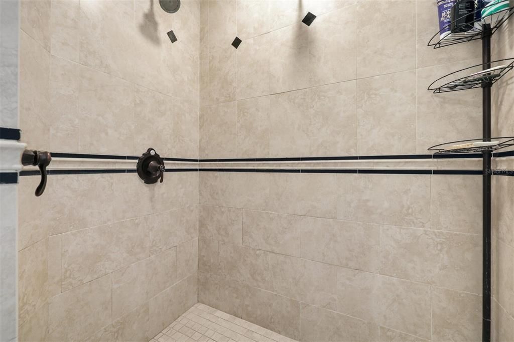 На продажу: $1,080,000 (4 спален, 3 ванн, 3687 Квадратных фут)