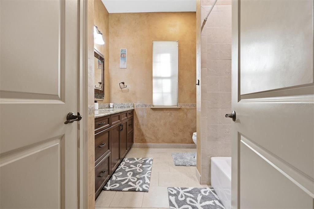 На продажу: $1,080,000 (4 спален, 3 ванн, 3687 Квадратных фут)