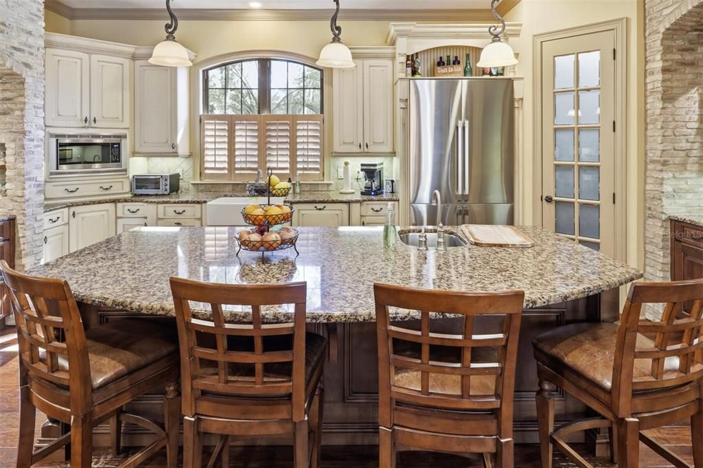 На продажу: $1,080,000 (4 спален, 3 ванн, 3687 Квадратных фут)