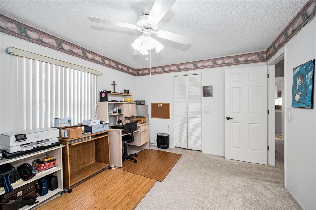 Active With Contract: $299,900 (2 beds, 2 baths, 1820 Square Feet)