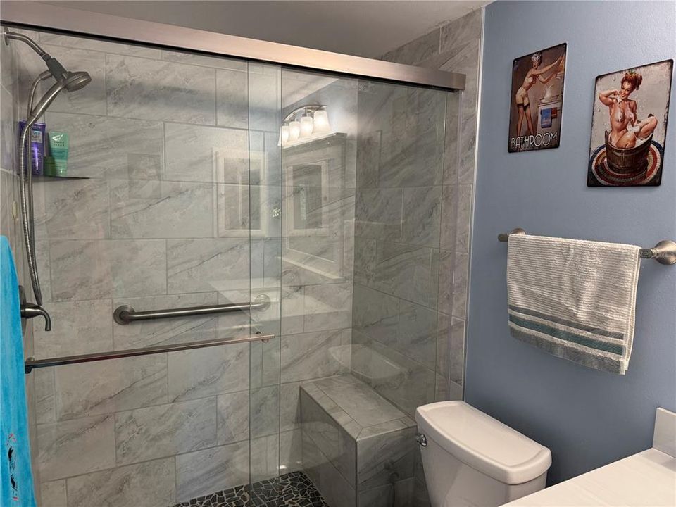 En Venta: $154,900 (1 camas, 1 baños, 842 Pies cuadrados)