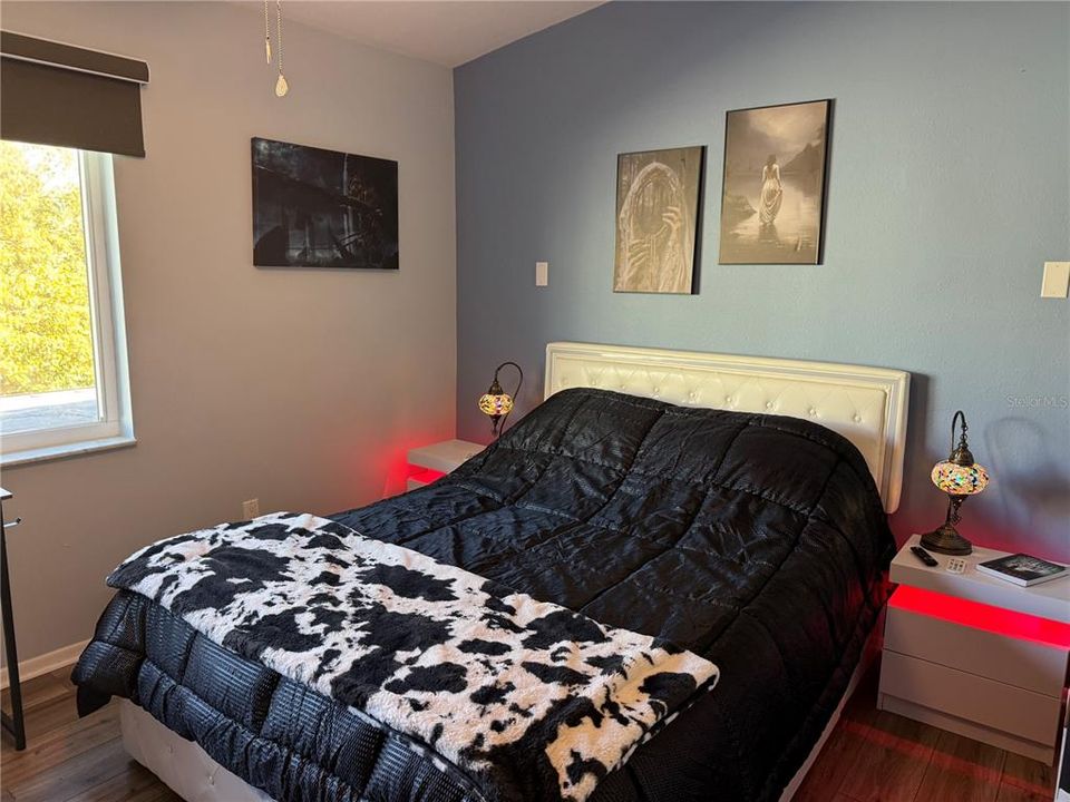 En Venta: $154,900 (1 camas, 1 baños, 842 Pies cuadrados)