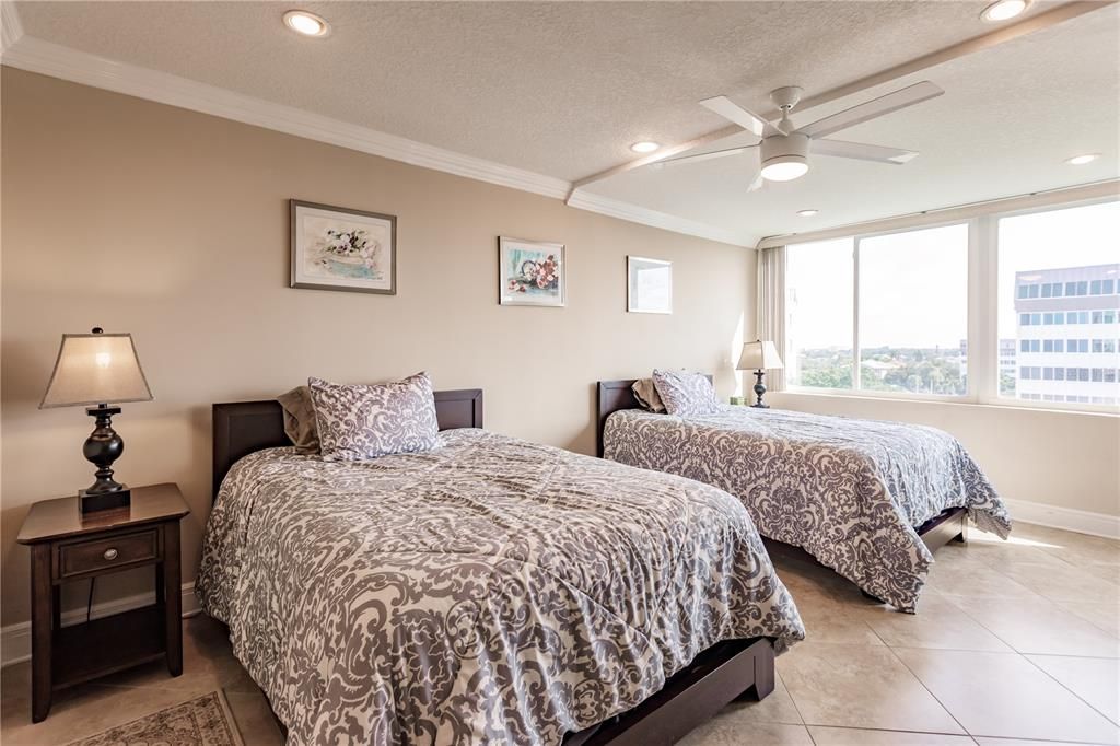 For Rent: $8,500 (2 beds, 2 baths, 1163 Square Feet)