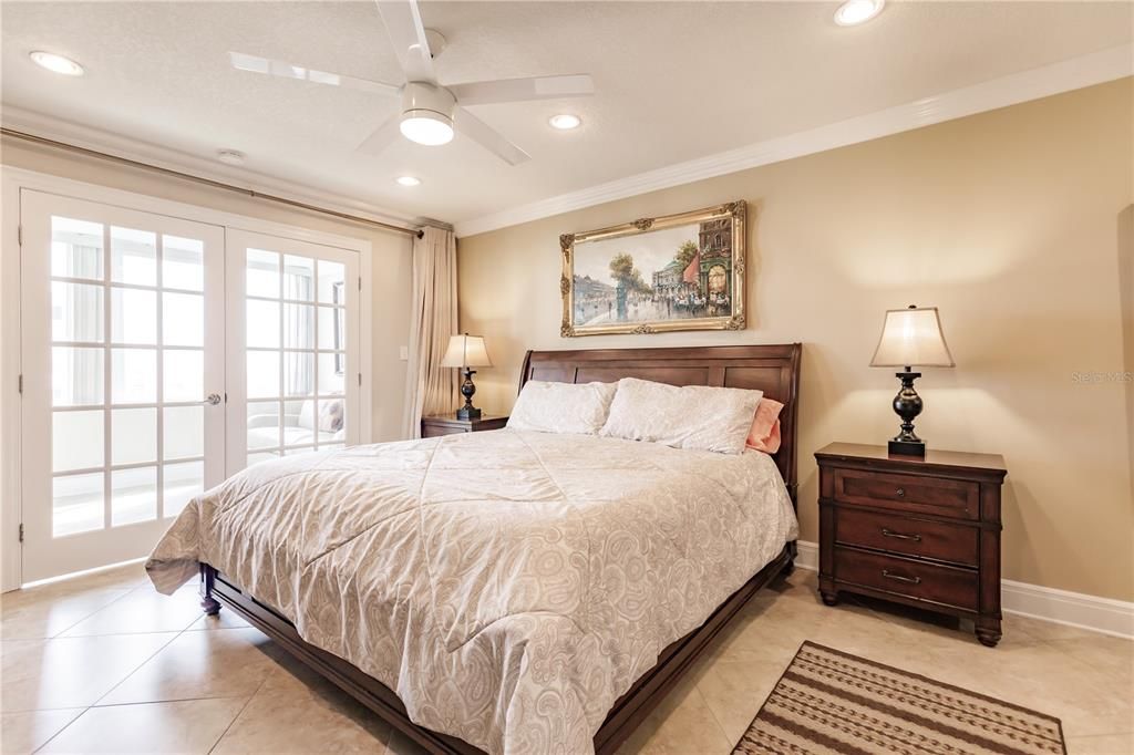For Rent: $8,500 (2 beds, 2 baths, 1163 Square Feet)
