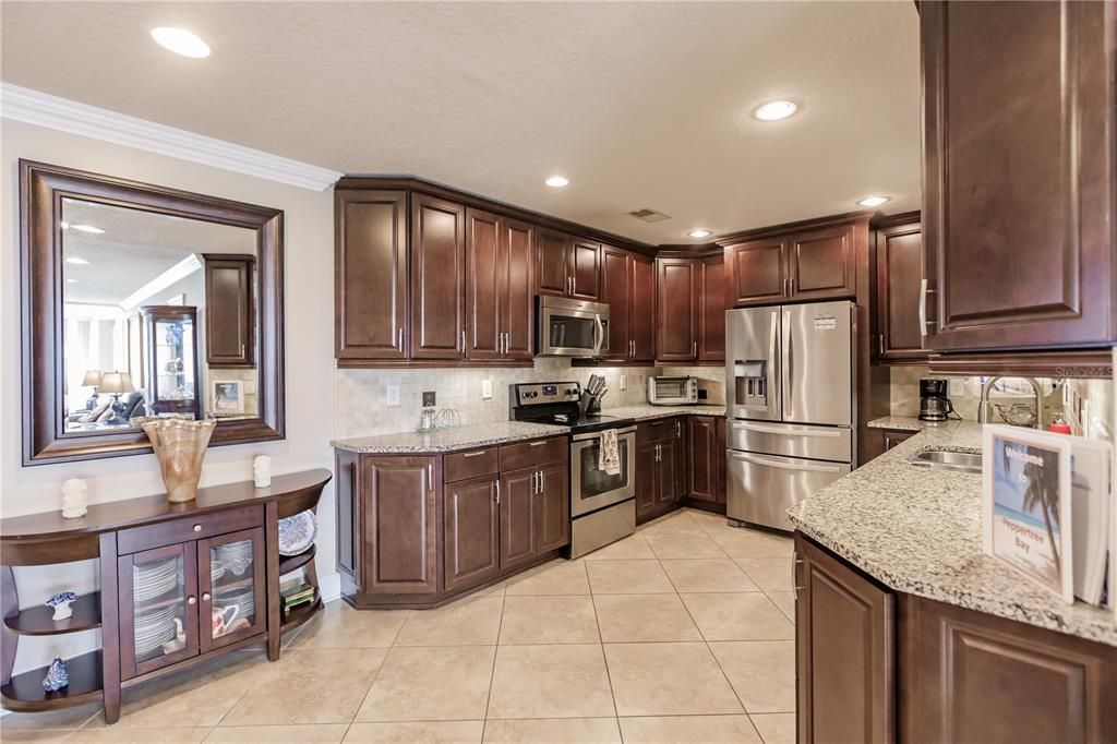 For Rent: $8,500 (2 beds, 2 baths, 1163 Square Feet)
