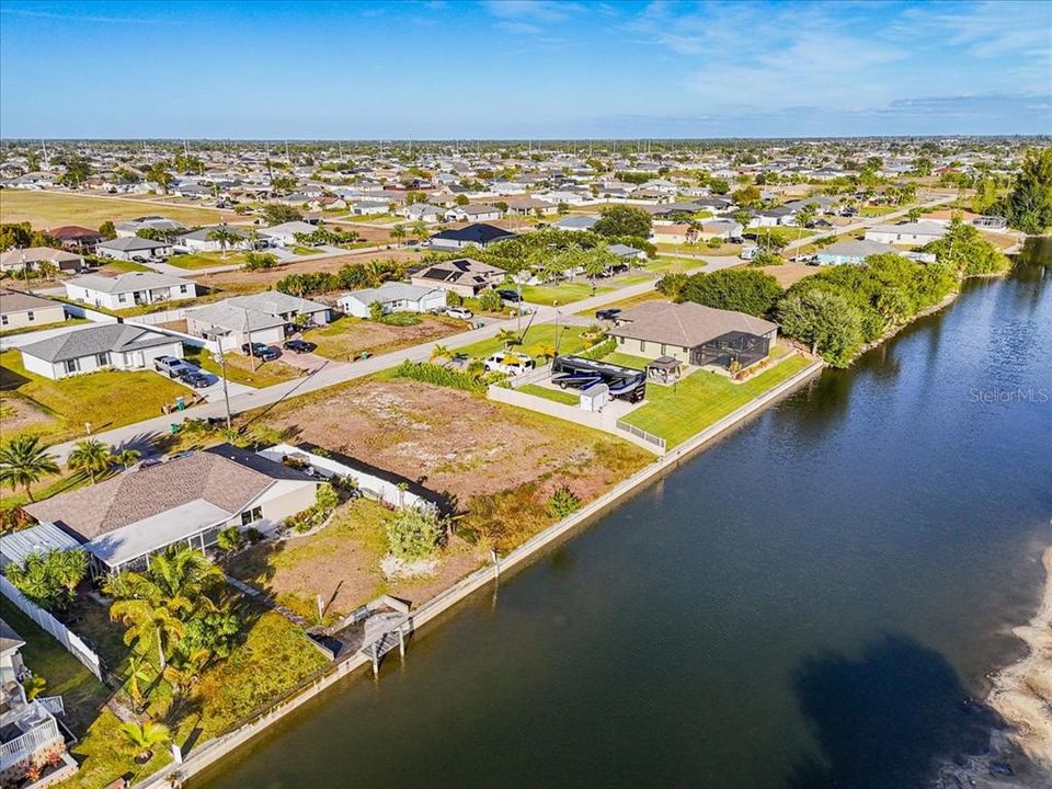 Activo con contrato: $65,000 (0.24 acres)