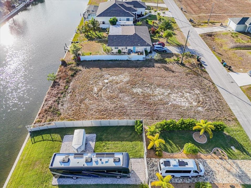 Activo con contrato: $65,000 (0.24 acres)