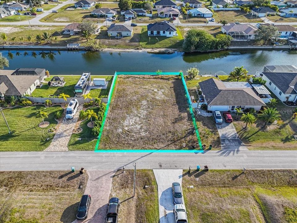 Activo con contrato: $65,000 (0.24 acres)
