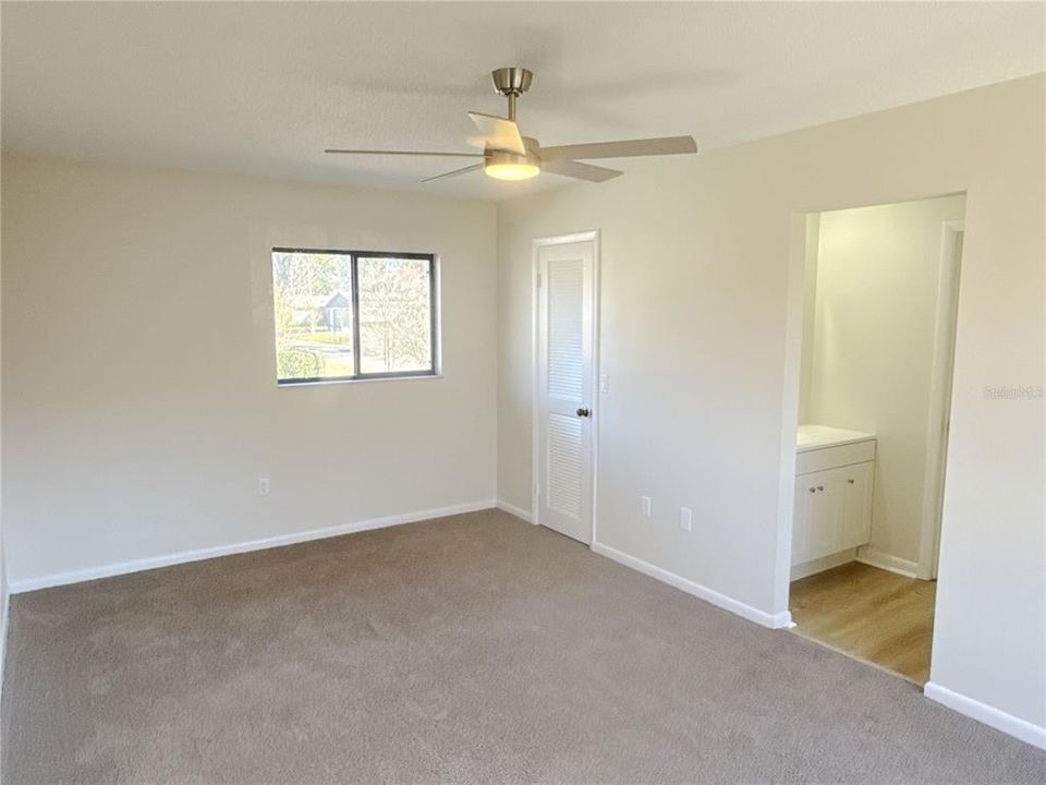 For Sale: $179,900 (2 beds, 1 baths, 1222 Square Feet)
